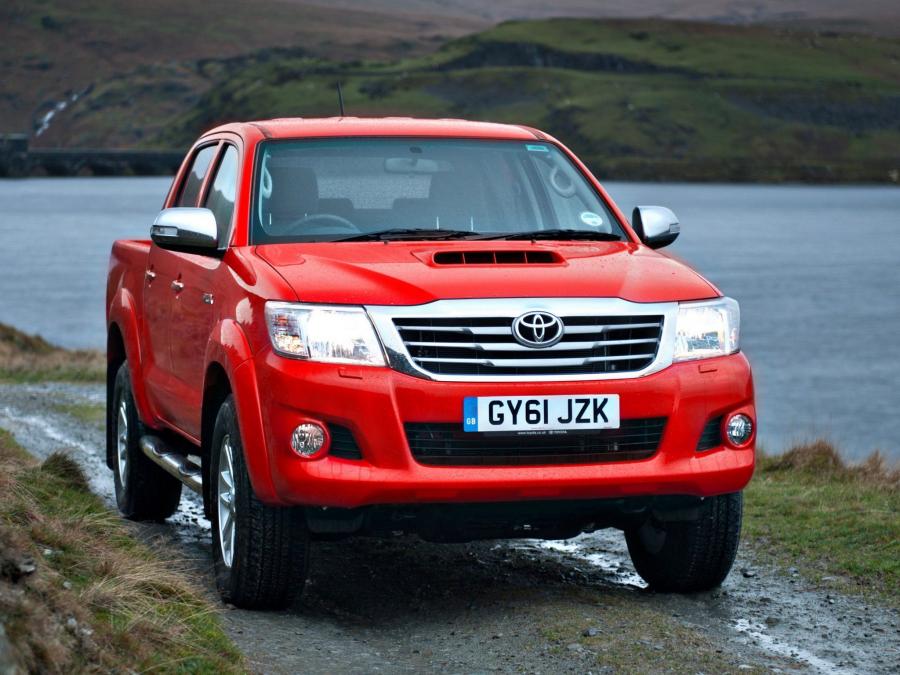  Toyota Hilux Double Cab 2011 года  (UK) (фото 17 из 30)